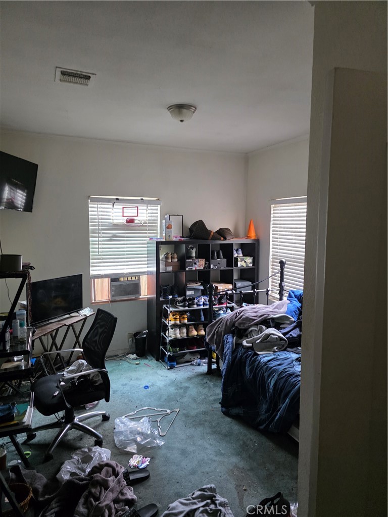 https://media.crmls.org/medias/50c16c72-9ebb-40c7-8fbd-b326b50f9b9e.jpg?preset=X-Large