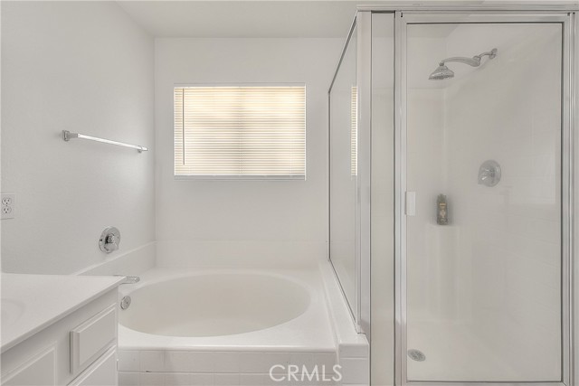 13207 Eastview, Victorville CA: https://media.crmls.org/medias/50c1f4b4-8166-4ba1-8fa7-8babab3dba2c.jpg