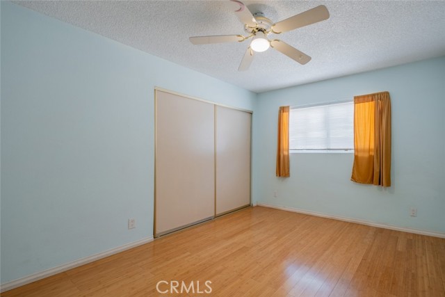 5111 W Avenue M2, Lancaster CA: https://media.crmls.org/medias/50c205ce-cfca-43e0-87fe-07bb6f660ce6.jpg