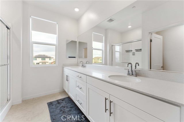 Detail Gallery Image 8 of 27 For 3740 S Allston Paseo #7,  Ontario,  CA 91761 - 3 Beds | 2/1 Baths