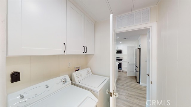 Detail Gallery Image 21 of 75 For 18601 Newland St #8,  Huntington Beach,  CA 92646 - 3 Beds | 2 Baths