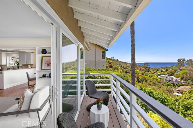 Detail Gallery Image 6 of 31 For 1212 Morningside Dr, Laguna Beach,  CA 92651 - 3 Beds | 3 Baths
