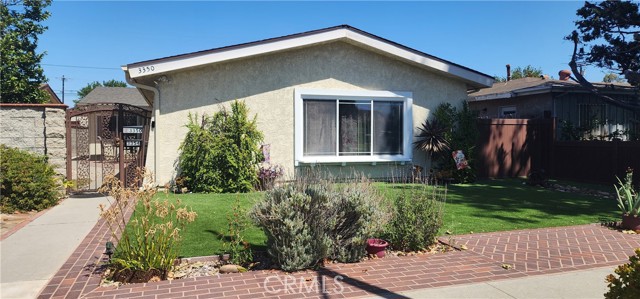 3350 Myrtle Avenue, Signal Hill CA: https://media.crmls.org/medias/50c3298c-ccb9-43db-a394-e14dca0724a3.jpg