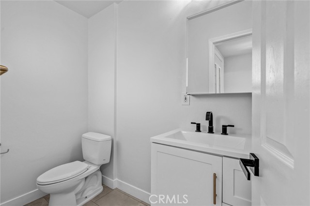 6106 Wilkinson Avenue photo 20