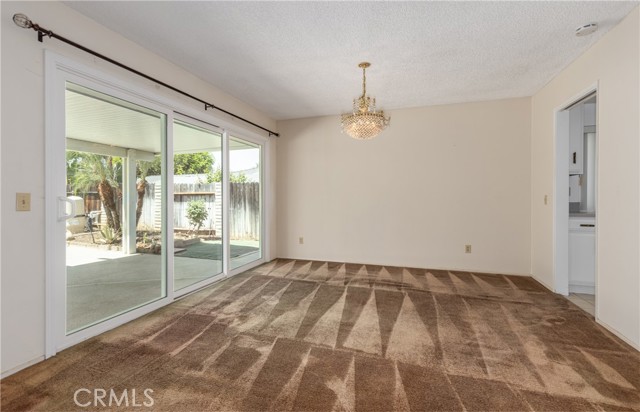 Detail Gallery Image 9 of 22 For 526 Nottingham Dr, Redlands,  CA 92373 - 4 Beds | 2 Baths