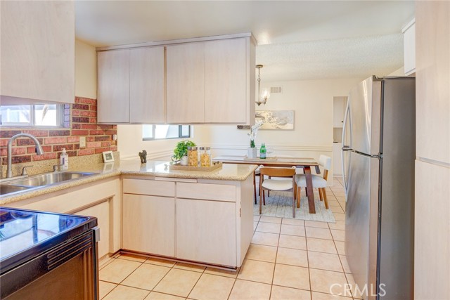 Detail Gallery Image 18 of 34 For 761 Fordland Ave, La Verne,  CA 91750 - 4 Beds | 2 Baths