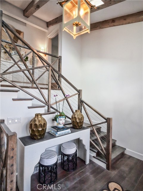 Detail Gallery Image 5 of 12 For 207 S Poinsettia Ave, Manhattan Beach,  CA 90266 - 4 Beds | 5 Baths