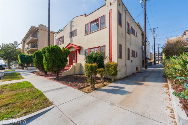 Detail Gallery Image 15 of 39 For 207 Mira Mar Ave, Long Beach,  CA 90803 - – Beds | – Baths