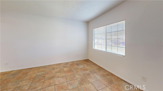 Detail Gallery Image 37 of 64 For 3930 Carmelina St, San Bernardino,  CA 92407 - 3 Beds | 1/1 Baths