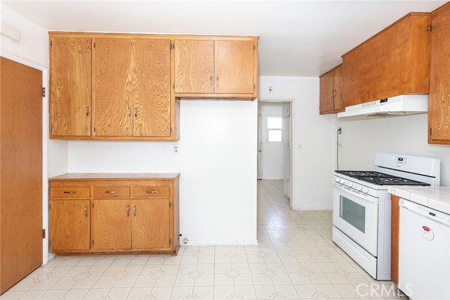 10436 Columbus Avenue photo 34