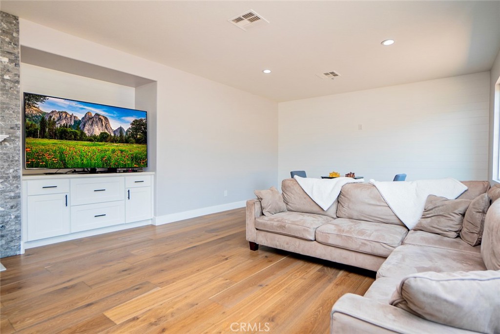 MLS #CV25175157 img 29