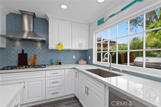 Detail Gallery Image 10 of 32 For 14422 Birmingham Dr, Westminster,  CA 92683 - 3 Beds | 3 Baths