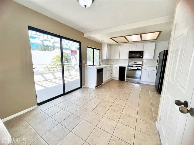 Detail Gallery Image 4 of 16 For 27790 Gleneagles, Mission Viejo,  CA 92692 - 2 Beds | 2 Baths