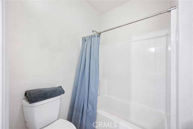 Image 32 of 49 For 25 Volta Del Tintori Street