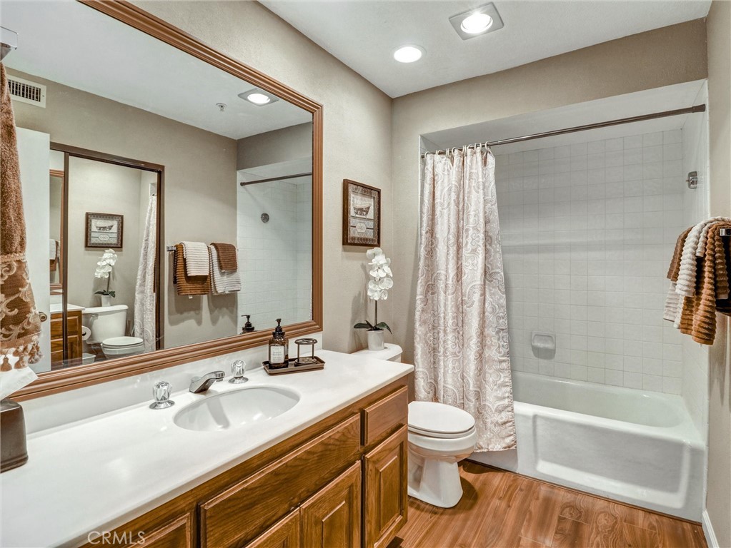 MLS #OC25256871 image #27