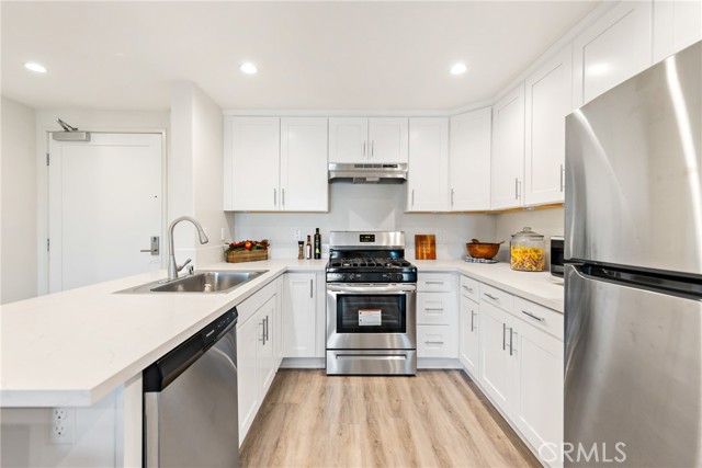 Detail Gallery Image 6 of 30 For 419 N Chandler Ave #310,  Monterey Park,  CA 91754 - 2 Beds | 2/1 Baths