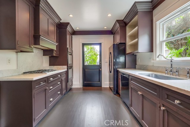 234 Ximeno Avenue, Long Beach CA: https://media.crmls.org/medias/50ca293f-18c3-4a8e-a79e-69368c8e3f39.jpg
