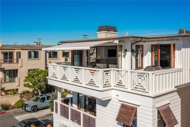 Electric awning provides shade as desired