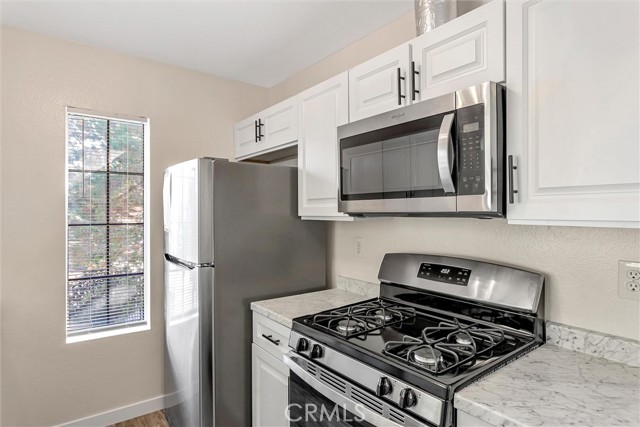 Detail Gallery Image 11 of 43 For 2554 Olive Dr #190,  Palmdale,  CA 93550 - 2 Beds | 2 Baths