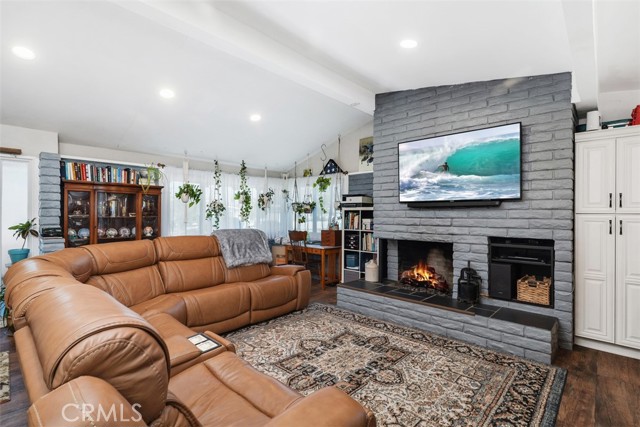 Detail Gallery Image 13 of 38 For 20292 Riverside, Newport Beach,  CA 92707 - 4 Beds | 2 Baths