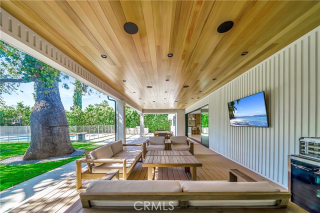 Detail Gallery Image 59 of 72 For 5355 Aldea Ave, Encino,  CA 91316 - 5 Beds | 5/1 Baths
