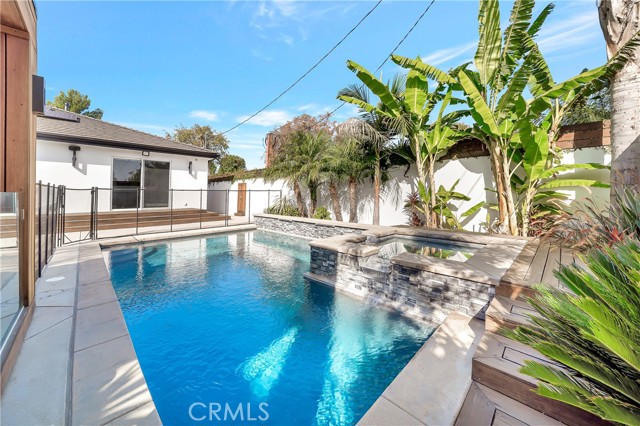 5622 Katherine, Sherman Oaks CA: https://media.crmls.org/medias/50cd90eb-5770-4aa6-ac01-0d0a9c1eefaf.jpg