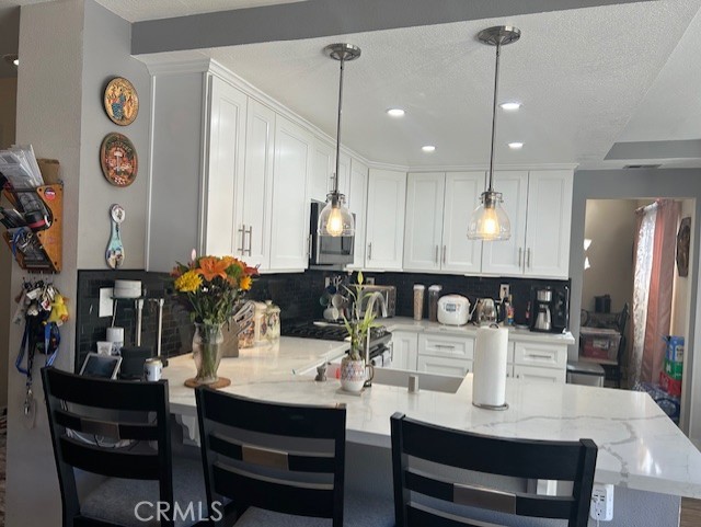 30103 Desert Rose Drive, Castaic CA: https://media.crmls.org/medias/50cdd004-3061-4b59-a74c-341f20c0805c.jpg