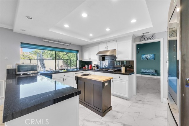 Image 12 of 39 For 1417 James Way
