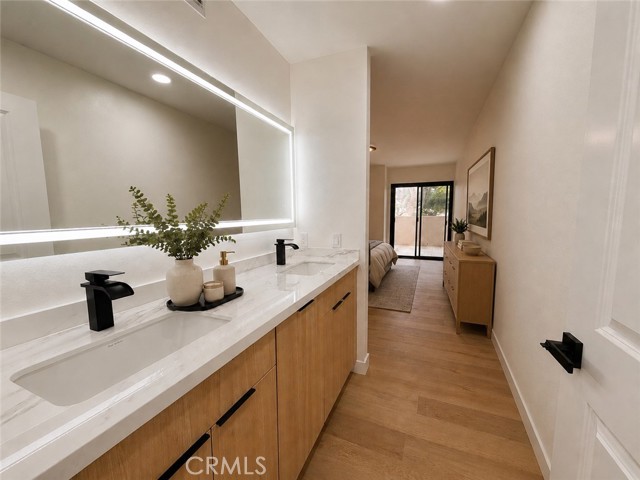 2 Bed Home for Sale in Los Angeles, California