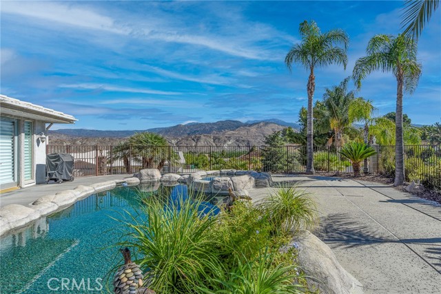 Detail Gallery Image 34 of 49 For 45589 Denizen Heights Rd, Hemet,  CA 92544 - 4 Beds | 2/1 Baths