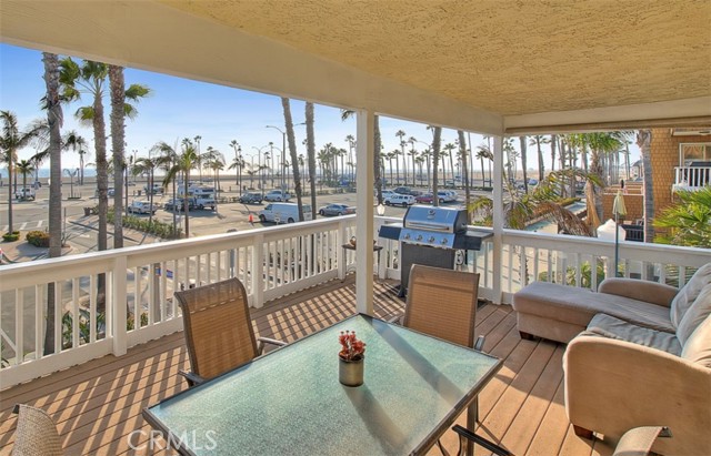 700 Oceanfront, Newport Beach, California 92661, 4 Bedrooms Bedrooms, ,3 BathroomsBathrooms,Residential Purchase,For Sale,Oceanfront,OC21258220