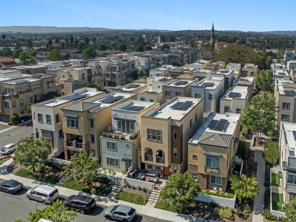 https://media.crmls.org/medias/50cec4b5-2db8-41c9-a665-ecd4b74bb2ea.jpg?preset=X-Large