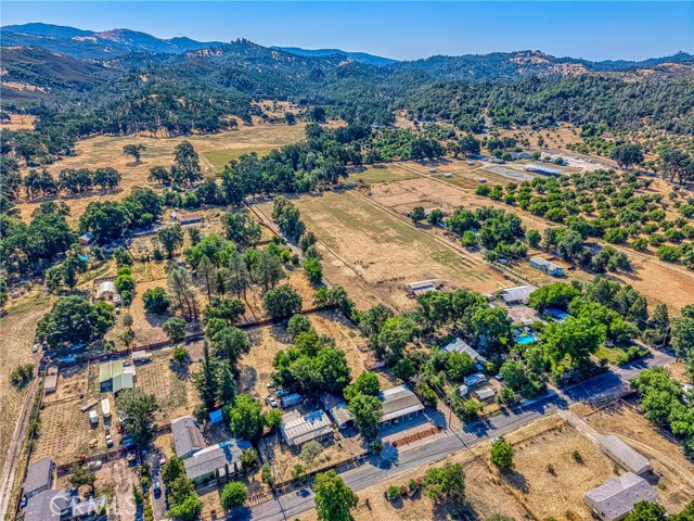 9742 Bonham Road, Lower Lake CA: https://media.crmls.org/medias/50cec8d3-e7ba-43f4-a4c6-16d0137adbc4.jpg
