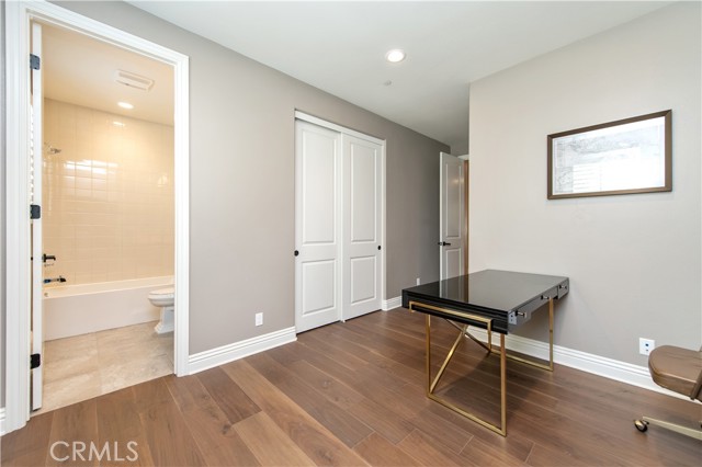 Detail Gallery Image 32 of 57 For 56 Dunmore, Irvine,  CA 92620 - 5 Beds | 5/1 Baths