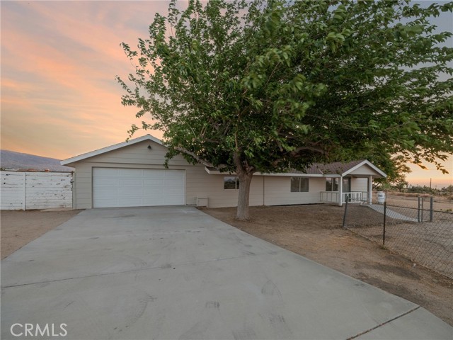 Detail Gallery Image 4 of 43 For 9474 Malpaso Rd, Phelan,  CA 92371 - 3 Beds | 2 Baths