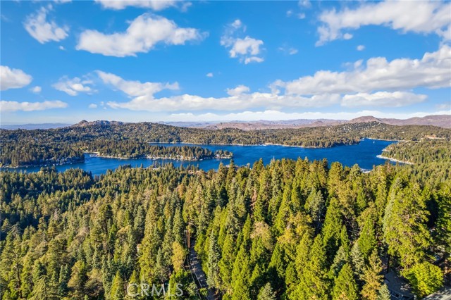 641 Buckingham, Lake Arrowhead, CA 92385