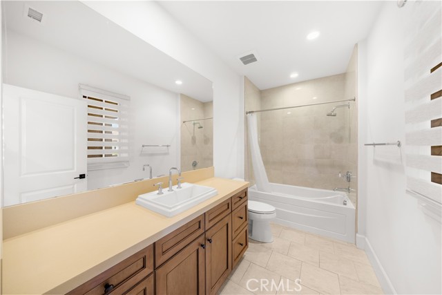 Detail Gallery Image 26 of 33 For 106 Heavenly, Irvine,  CA 92602 - 4 Beds | 4/1 Baths