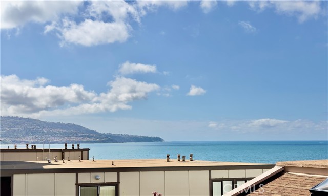 615 Esplanade, Redondo Beach, California 90277, 1 Bedroom Bedrooms, ,1 BathroomBathrooms,Residential,For Sale,Esplanade,SB24049737