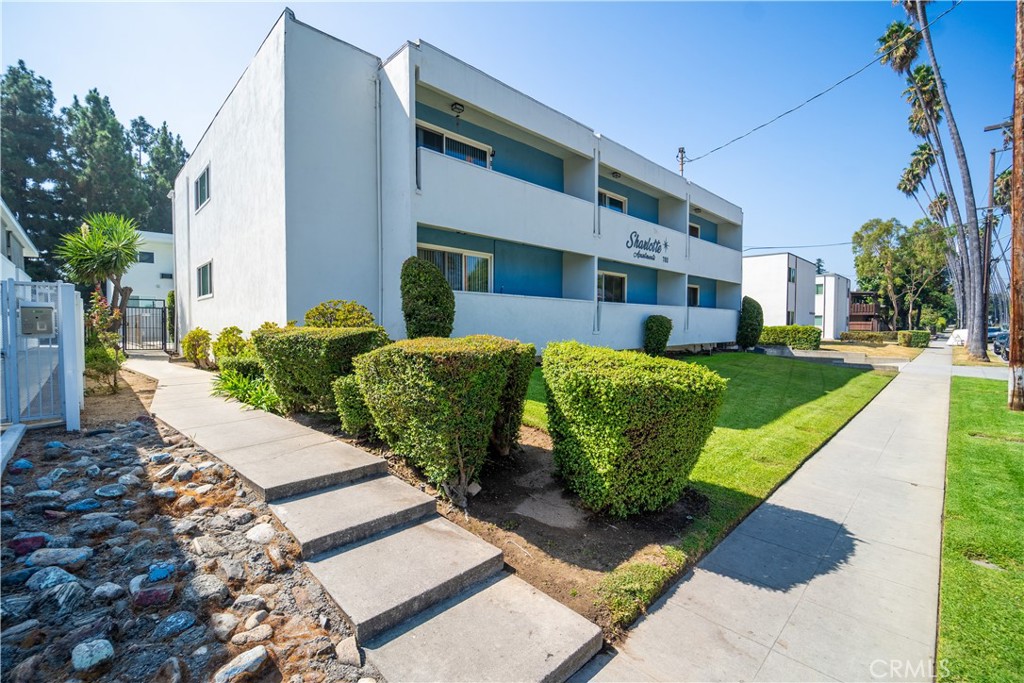 780 Earlham StreetPasadena img 2