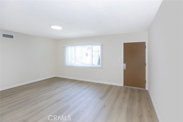 7143 Bellaire Avenue, North Hollywood CA: https://media.crmls.org/medias/50d0ed6f-3f63-48d4-9dc5-3c09e2251d1e.jpg