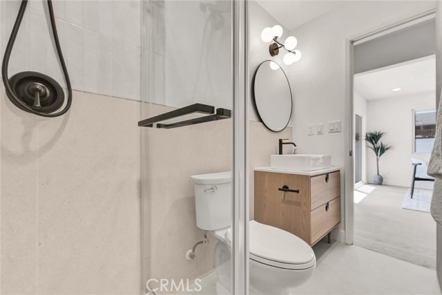 Detail Gallery Image 27 of 37 For 808 S Los Robles Ave, Pasadena,  CA 91106 - 3 Beds | 3 Baths