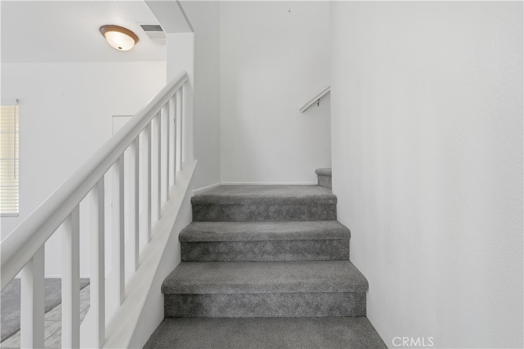 https://media.crmls.org/medias/50d12875-18b6-413d-968b-ddef8d9a9428.jpg?preset=X-Large
