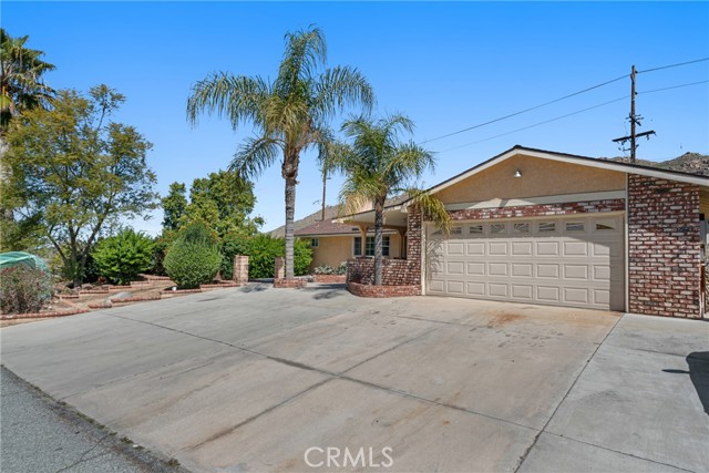 20410 Little Julies Way, Riverside CA: https://media.crmls.org/medias/50d1caa3-cdeb-4432-980c-60b5ecb5d9f7.jpg