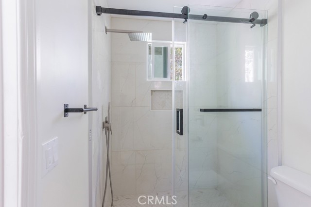 128 S Harper Avenue, Los Angeles CA: https://media.crmls.org/medias/50d1fa30-fbee-4aed-8667-1ff2508166cb.jpg