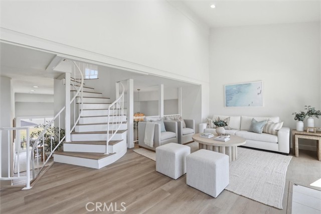 Detail Gallery Image 6 of 31 For 2413 Ives Ln, Redondo Beach,  CA 90278 - 4 Beds | 3 Baths