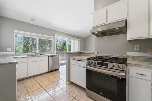 4005 Joelton Drive, Agoura Hills CA: https://media.crmls.org/medias/50d319cb-2b9d-4cd1-a7f7-96830fab9f4f.jpg