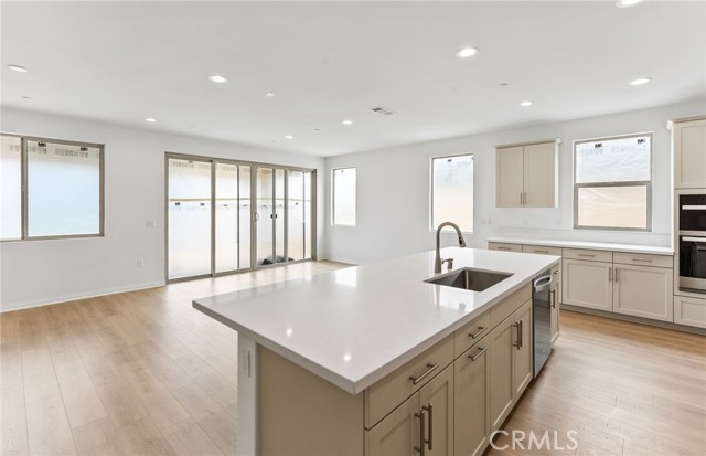 25281 Violane Drive, Menifee CA: https://media.crmls.org/medias/50d32996-3dff-4cbb-86dd-878b74f88f7d.jpg