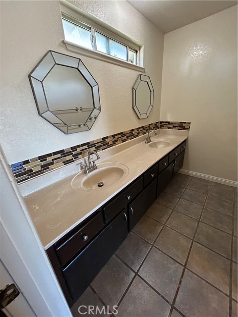 Detail Gallery Image 22 of 30 For 8652 Willow Dr, Rancho Cucamonga,  CA 91730 - 4 Beds | 2/1 Baths