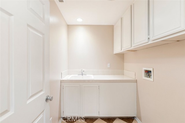 Detail Gallery Image 23 of 41 For 636 Debora Rae Dr, Corona,  CA 92882 - 5 Beds | 3/1 Baths