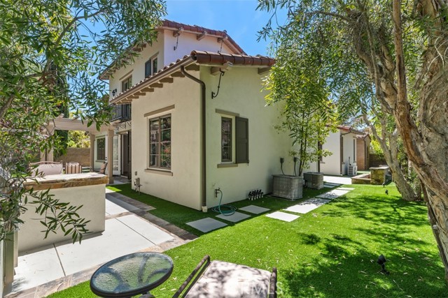 34 Tall Hedge, Irvine CA: https://media.crmls.org/medias/50d44a71-33e2-4f95-a459-f888b3bc24b9.jpg
